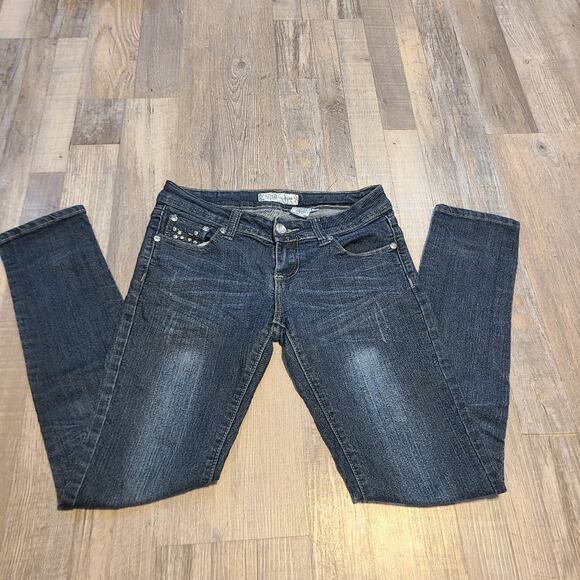 Bb couture size 5 juniors skinny jeans with rhinestone pockets - Picture 1 of 9